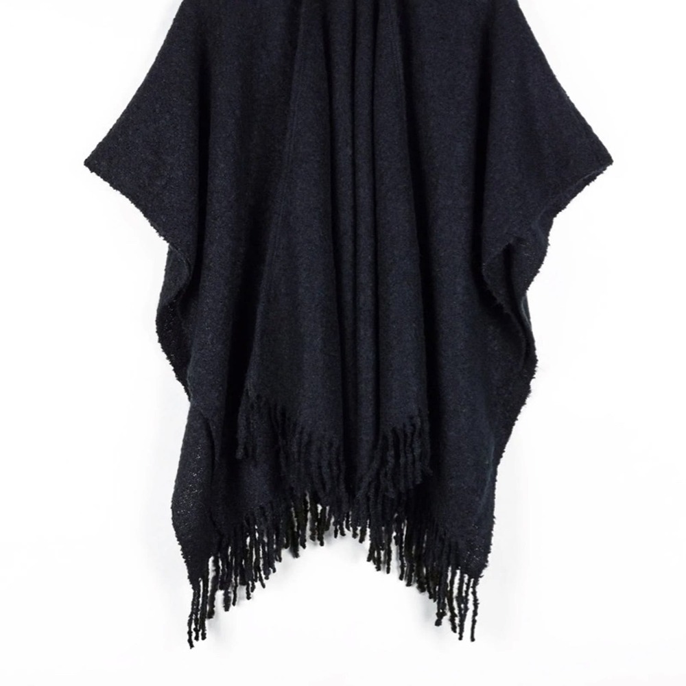 Solid Boucle Ruana one size - Picture 7 of 7